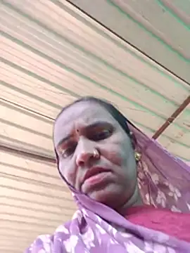 Priya_cutR