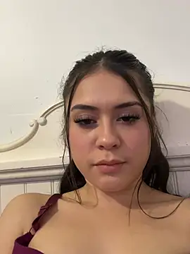 CamilleBelle live cam on StripChat