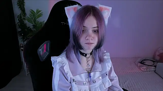 Hikkacat