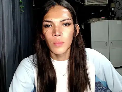 GORGEOUS_CARMEE live cam on StripChat
