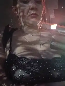 nakedgarbageperson live cam on StripChat