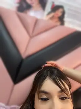 luna_priv live cam on StripChat