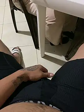 Hot_Max1