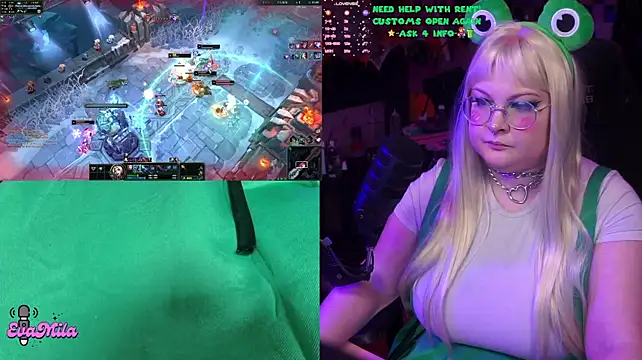 evamila (F young) - boobs out