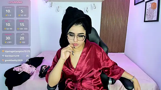 mila_quin webcam