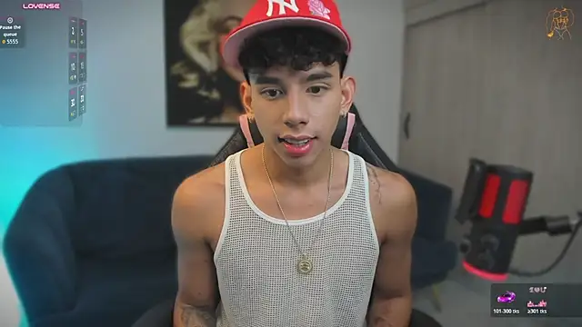 andy_cute22 live cam on StripChat