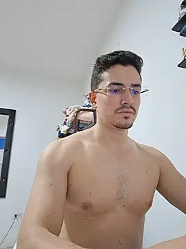 Camiloseedd live cam on StripChat