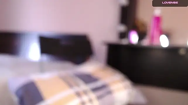 KinkyKissie