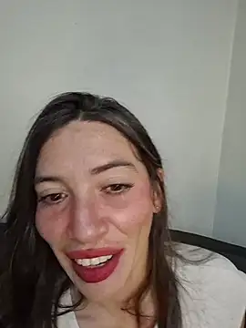 loveuu-bae webcam