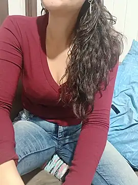 Lupita_sol live cam on StripChat