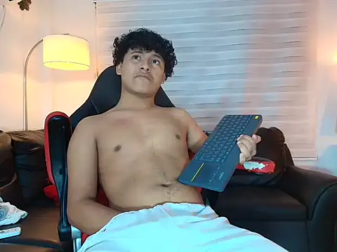 kristhofer_levis_ on Stripchat