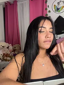 lina_pink
