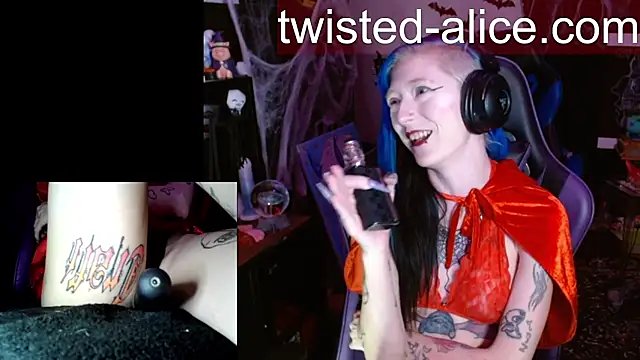 Twisted_Alice