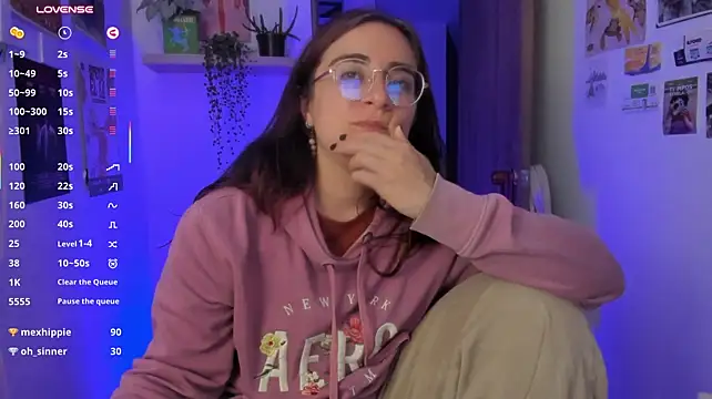 linda_giggle