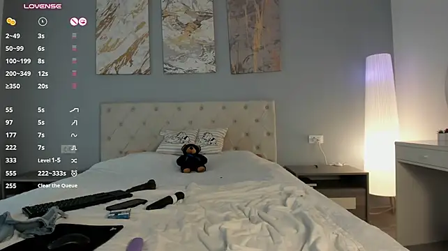 IvyTease_ live cam on StripChat