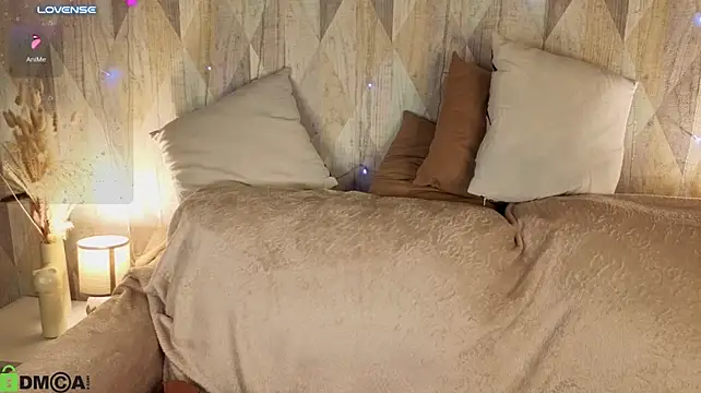 Michelle_Blond