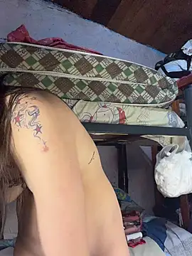 vicky__11 (F teen) - show culo dildo chico
