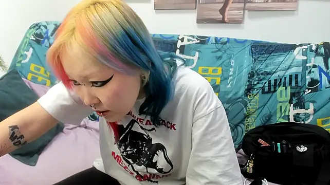 Cute__Kiko live cam on StripChat