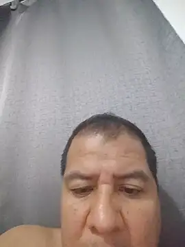 latinblack16 on Stripchat
