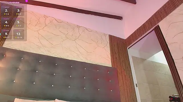 Zlatna_Oficial live cam on StripChat