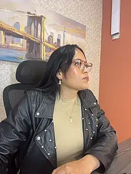 Nox_Vixen live cam on StripChat