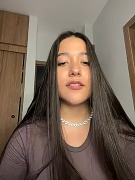 Nhefertary live cam on StripChat