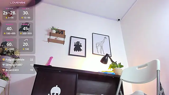 MEYLAGIA live cam on StripChat