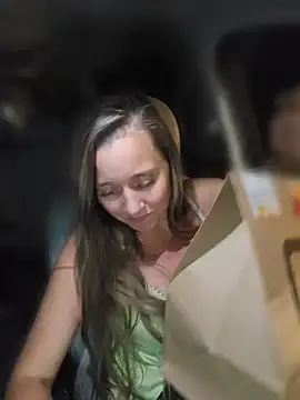 SkyelarSomer live cam on StripChat