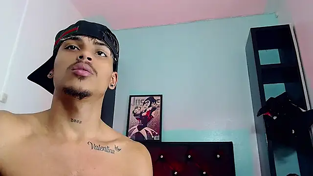 angel_foxc13 (M twink) - happy happy Angel