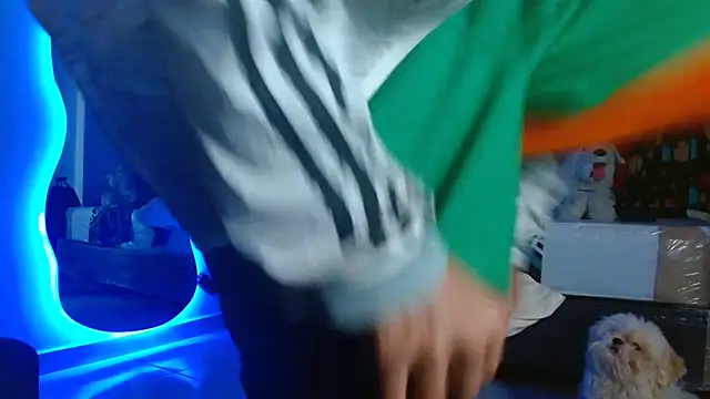 skinny23cm on Stripchat