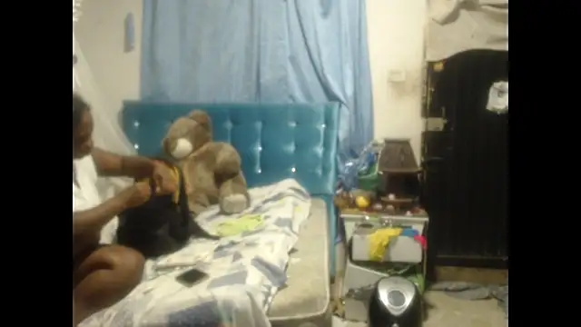 rachelexoticgirl live cam on StripChat
