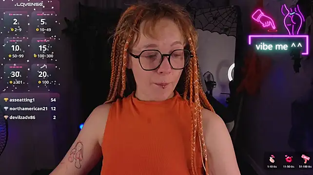 Ricki_Bloom live cam on StripChat