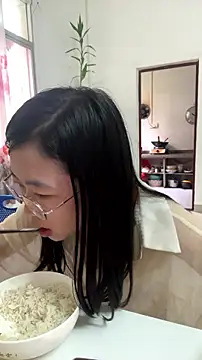 Caihong- live cam on StripChat