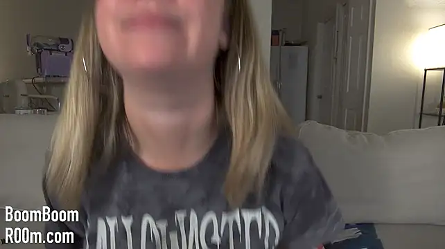 boomboomr00m live cam on StripChat