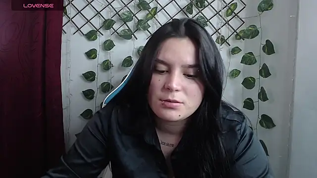 Nika_1_ live cam on StripChat