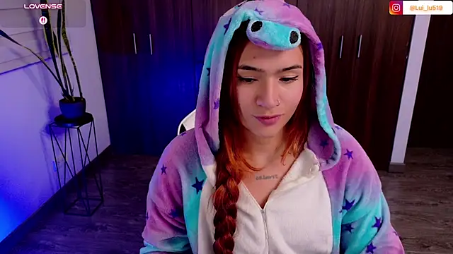 ImLui_lu live cam on StripChat