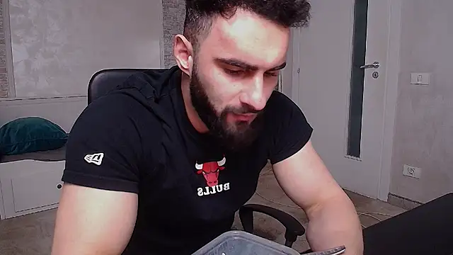 MicahLane live cam on StripChat