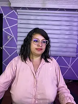 MiiaaJoness