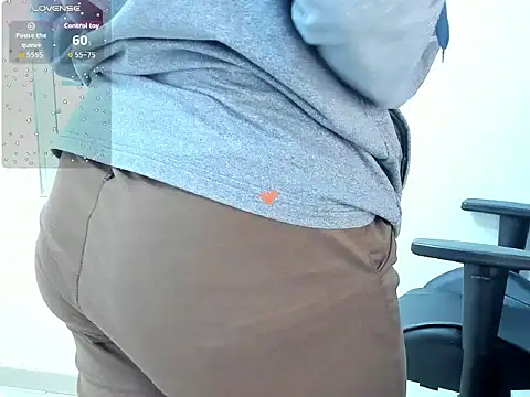 LunaRossel dildo tease show