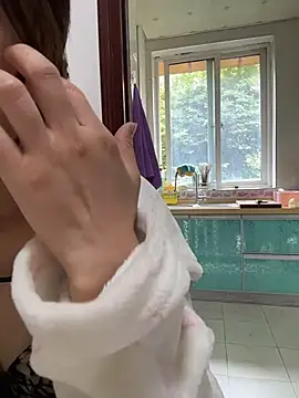 Live-Webcam-Show mit xiaoyizi20261 - Interaktive Lovense-Toys verfügbar