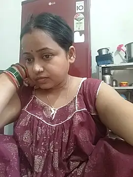 ninadi_hot (F milf) - 2000