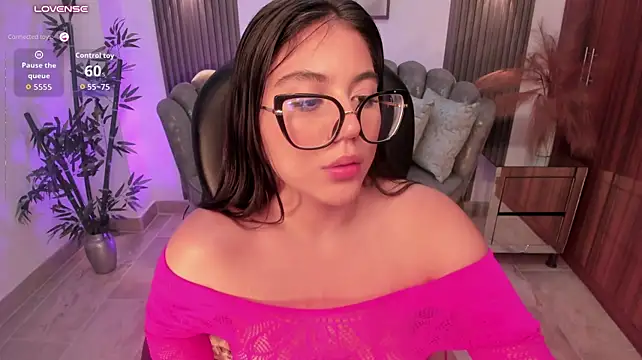 Rubi_Monroe live cam on StripChat