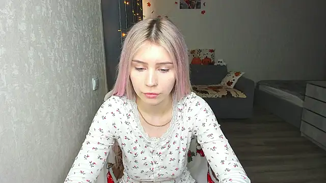 Amelia1Ivory live cam on StripChat