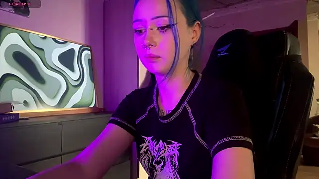 AnnieTouch live cam on StripChat