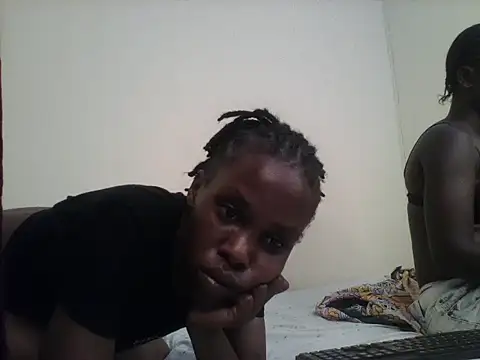 sexyyy_lea live cam on StripChat