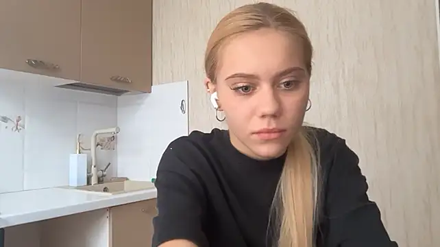 Glamorforyou live cam on StripChat