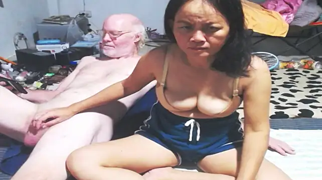 1CuteAndSexy69 webcam