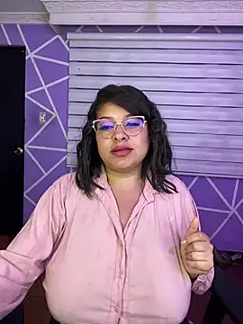 MiiaaJoness