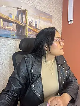 Nox_Vixen live cam on StripChat