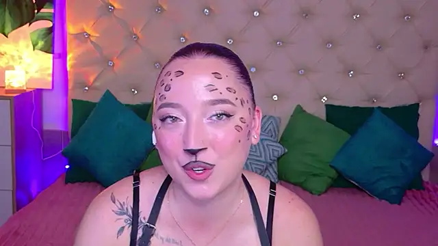 AVA_MAXIMUS live cam on StripChat